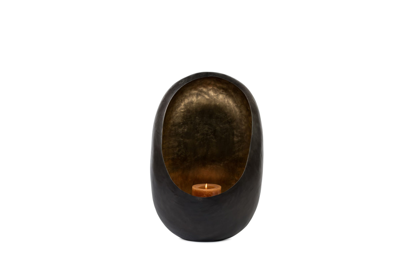 Standing egg with gold leafing inside