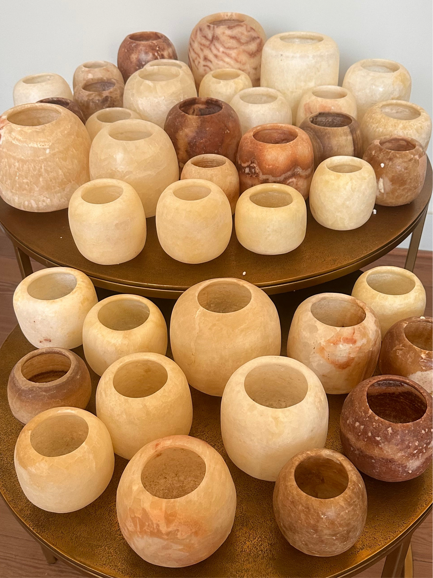 Alabaster theelichthouders rond