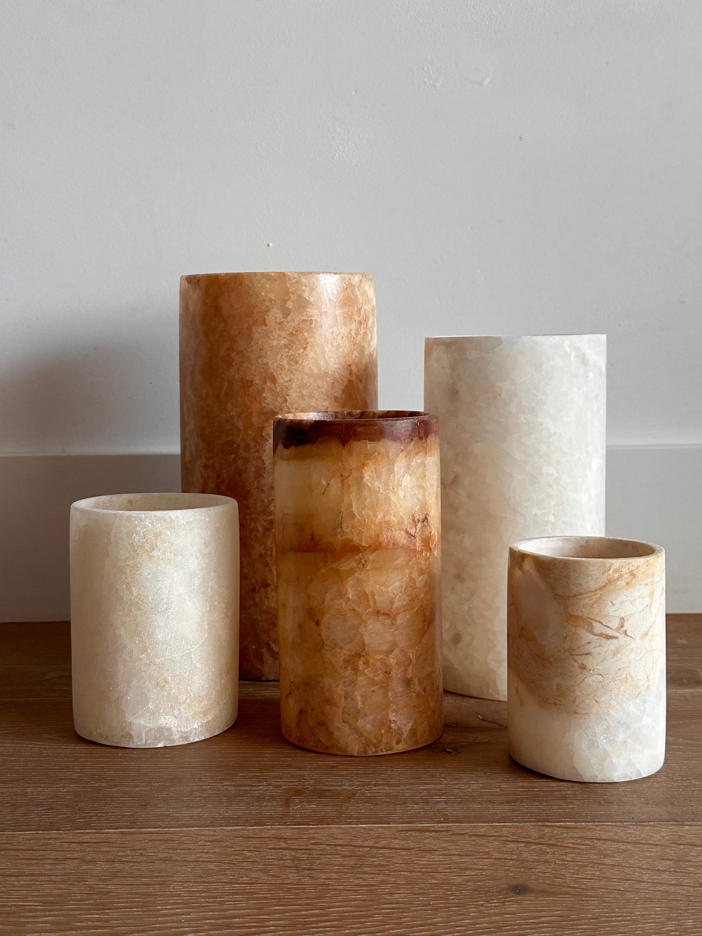 Alabaster theelichthouder - Cilinder