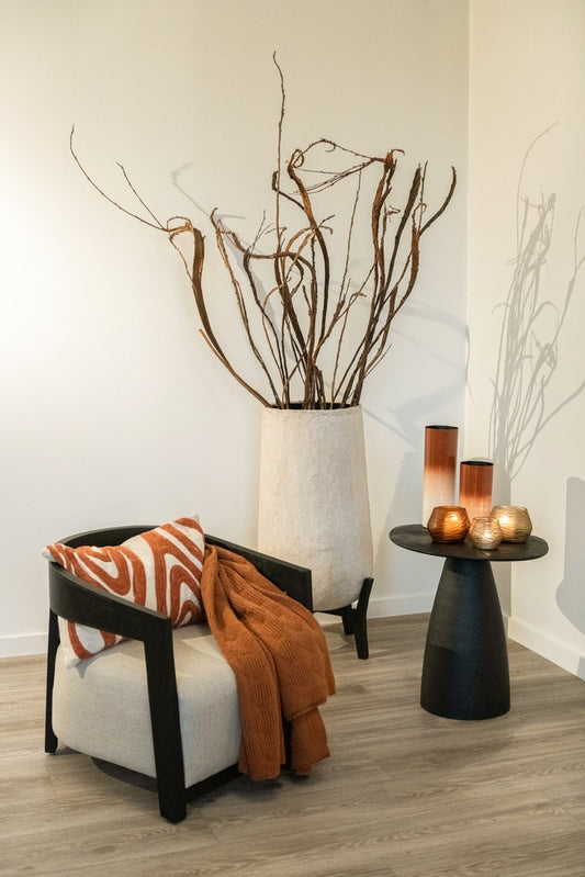 Club Chair ecru on black brushed wood