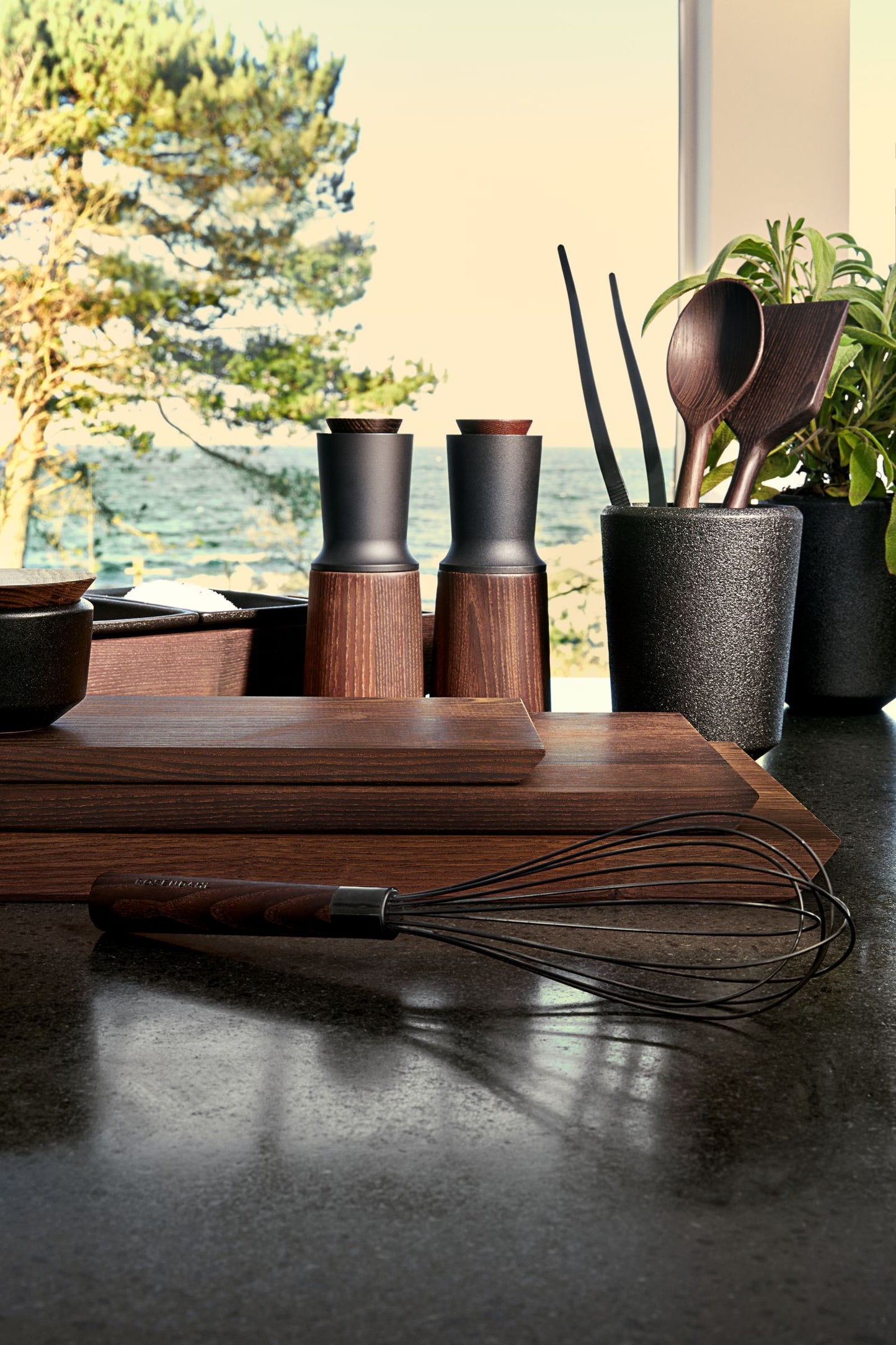 Peper-& zoutmolen RÅ   – Nordic design in thermo ash