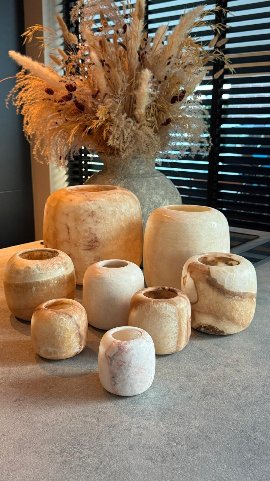 Alabaster theelichthouders rond